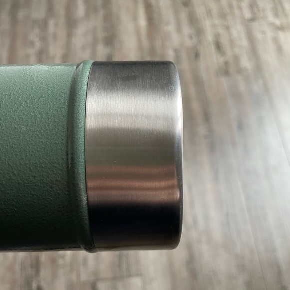 Stanley 25 oz Adventure Bottle - Hammertone Green - Picture 4 of 7